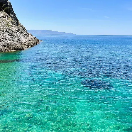 Vip View & Exclusive Access To The Sea *